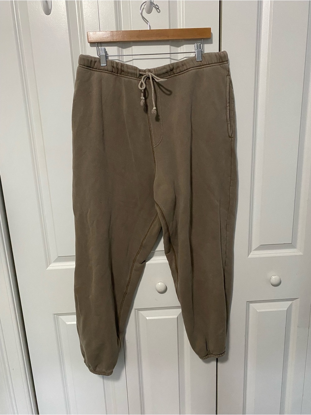 Elwood Core Organic Tan Drawstring Jogger Sweatpants